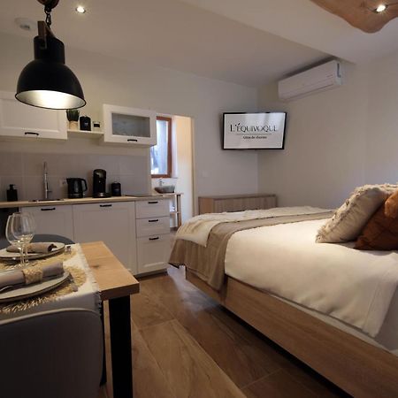 Gite De Charme Haut De Gamme Avec Jacuzzi Et Sauna Privatifs Donzère Exterior foto